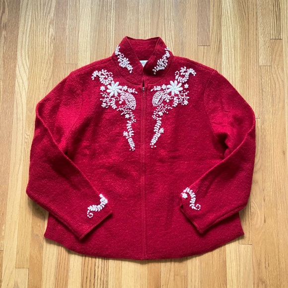 *New Without Tags* Coldwater Creek Red and White Festive Holiday Zip Up Sweater - Picture 4 of 7